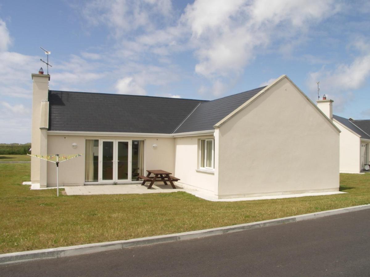 Banna Beach Holiday Homes Ard Fhearta Номер фото